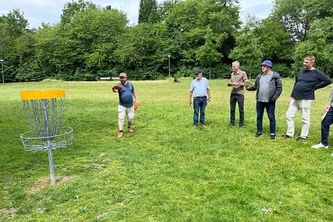 Guided Disc Golf Round with Instructions