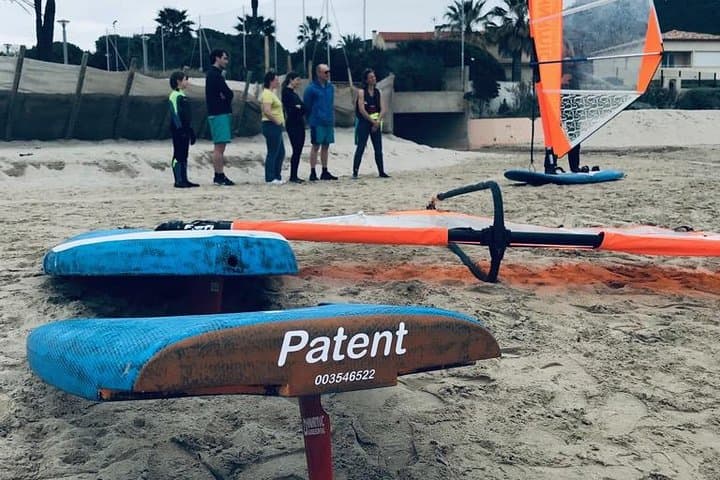 Dynamic Windsurfing Beginner class Day1