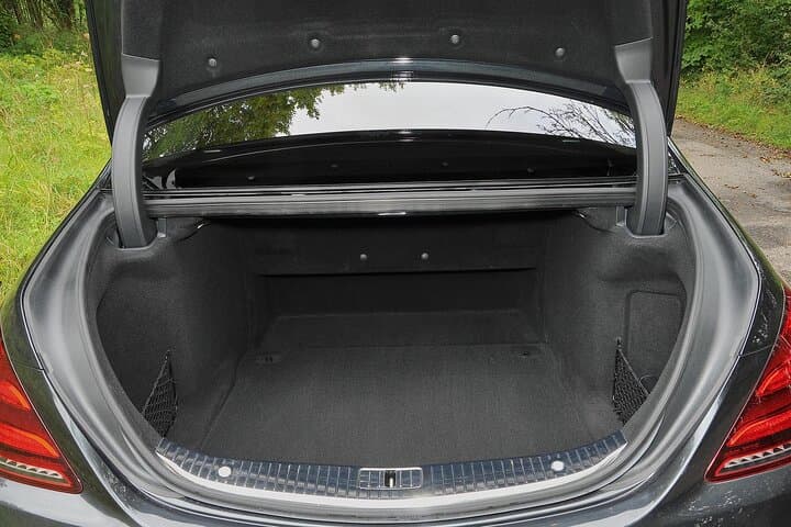 Departure Private Transfer Stockholm City to Stockholm Airport ARN by Luxury Car