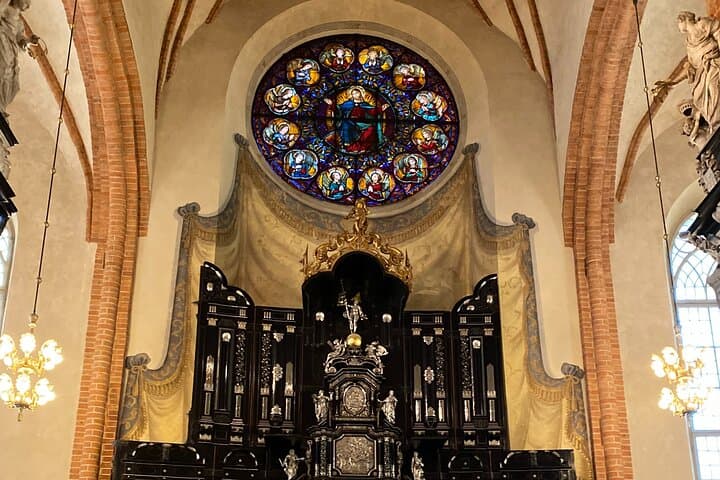 Stockholm Cathedral: Medieval Kings, Dragons, Art & Power