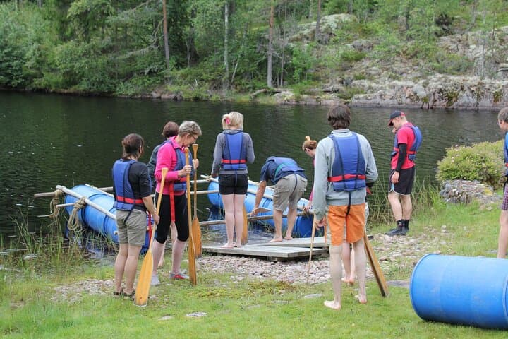 Raft Building from Basics for Families and Groups