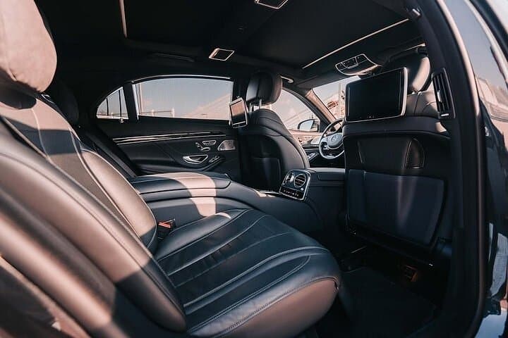 Departure Private Transfer Stockholm City to Stockholm Airport ARN by Luxury Car