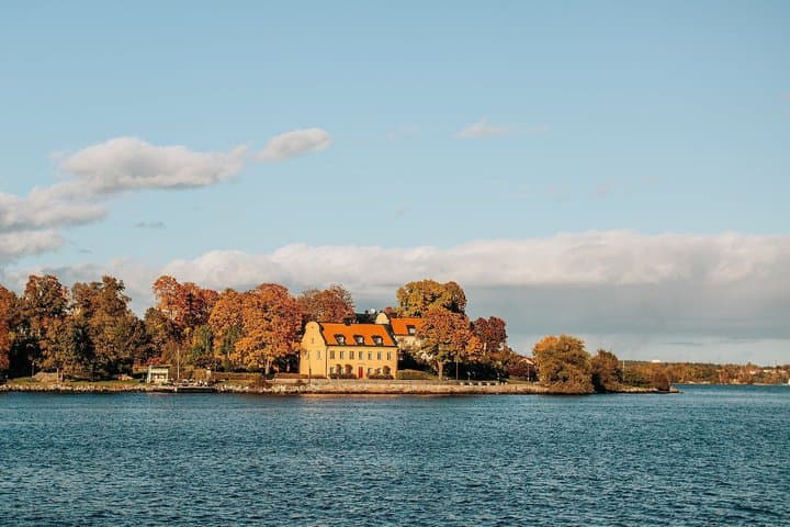 Stockholm Archipelago Cruise with Guide