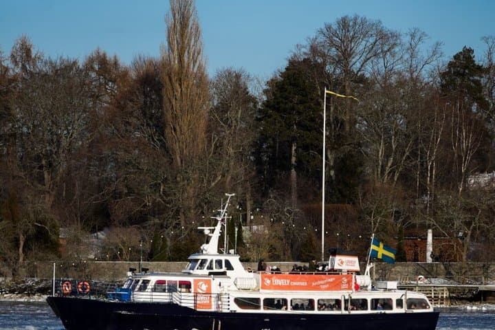Stockholm Archipelago Tour with traditional Swedish FIKA