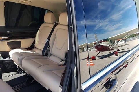 Cruise port VIP Transfer: Stockholm city center to Cruise port 1-6 Passangers