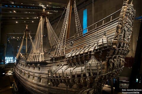Stockholm Must See - Old Town, boat + Vasa Museum 3h small group