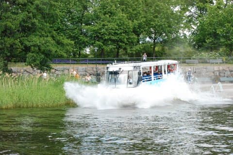 Ocean Bus - Sightseeing with a Splash