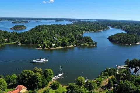 Stockholm Archipelago Cruise with Guide