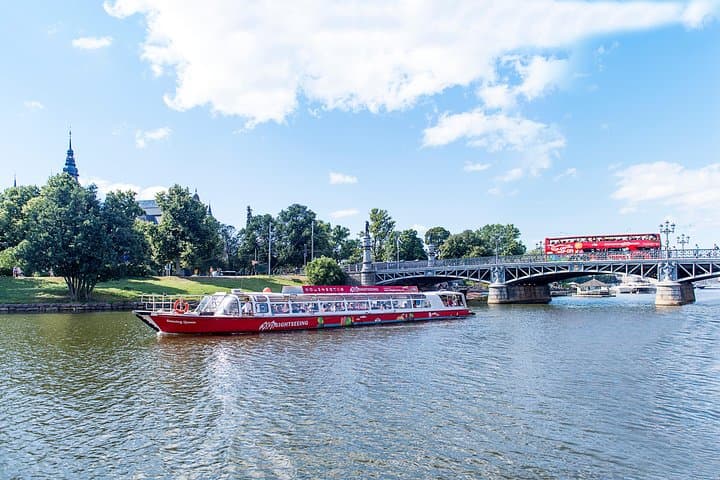 Sightseeing By Bus and Boat