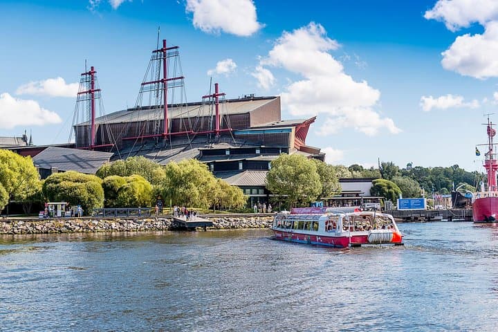 Stockholm: City Center Canal Cruise