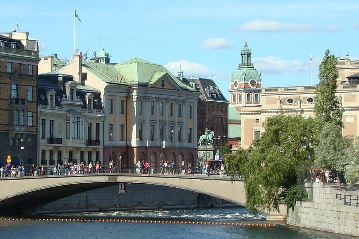 "Norrström", and in the fond, Gustav II Adolf, the greatest of the warrior kings