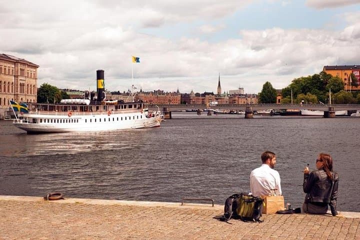 Private Photo Session with a Local Photographer in Stockholm