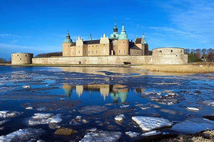 Kalmar Private Transfer from Kalmar (KLR) airport to central Kalmar