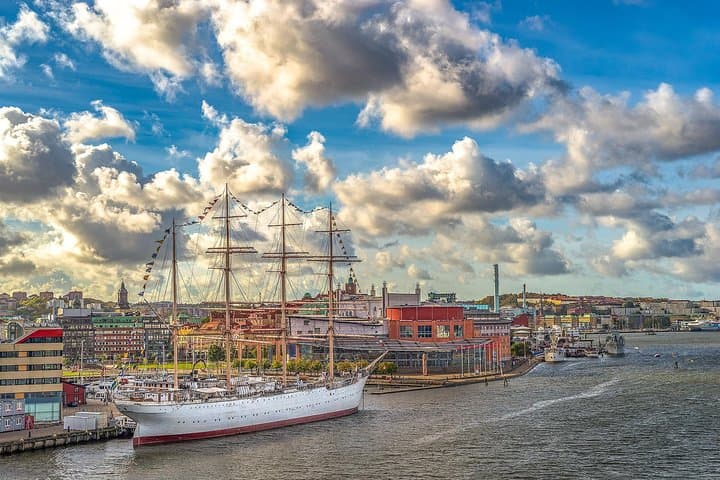Explore the Instaworthy Spots of Gothenburg with a Local