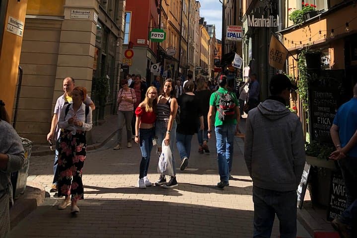 on tour in old town
