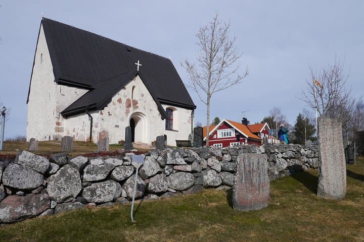 Angarn church with Viking Age runestones