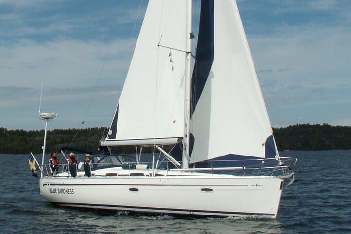 Private Yacht Cruise with Lunch or Dinner in Stockholm Archipelago