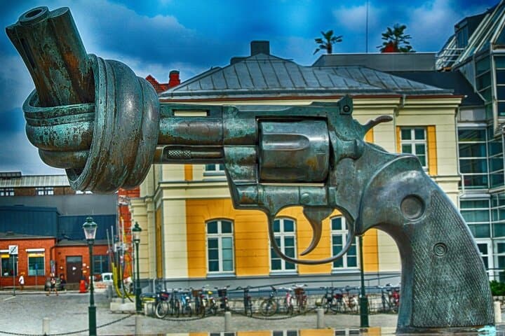 Explore Malmo in 60 minutes with a Local