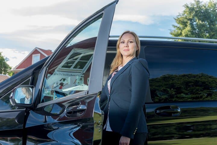 Economy Airport Transfer: From Arlanda Airport To Stockholm City