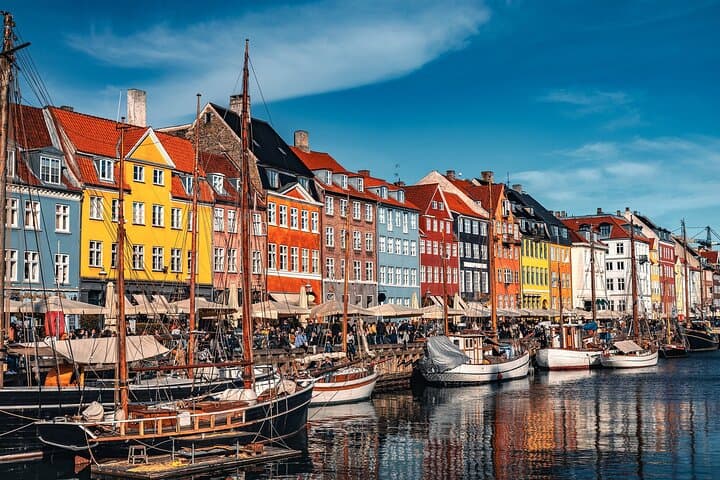 Private Transfer From Gothenburg To Copenhagen With a 2 Hour Stop