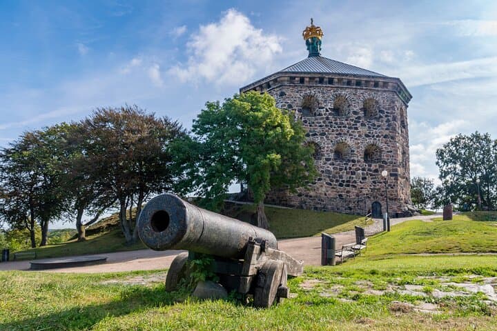 Private Cultural Walking Tour in Gothenburg with Poseidon