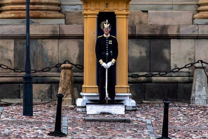Inside The Crown: Stockholm Royal Palace Private Guided Tour