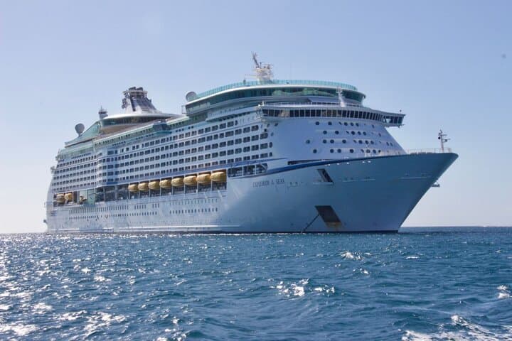 Private Transfer from Stockholm city to Nynashamn Cruise Port