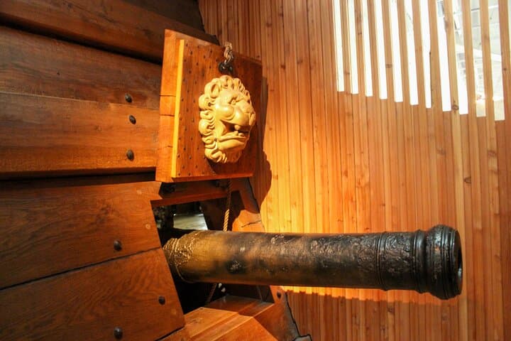 City Hall, Old Town & Vasa Museum - all-in-1 guided experience