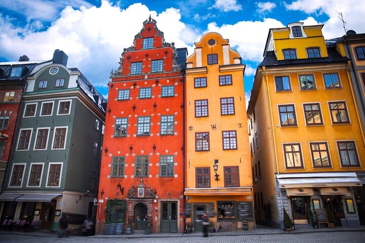 Stockholm Local Fashion Designers Shopping Tour with a Stylist
