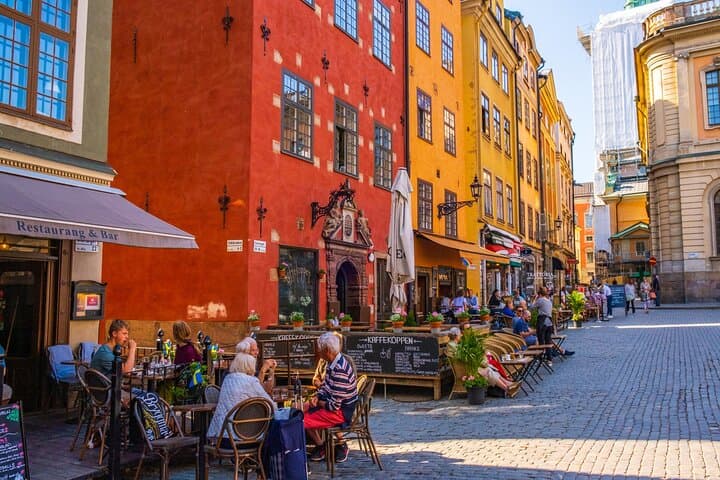 Swedish Wine Tasting Tour in Stockholm Gamla Stan