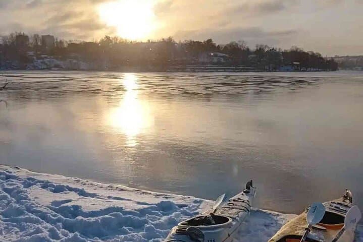 Winter Kayak Tour in Stockholm City (Dry Suit Kayaking)
