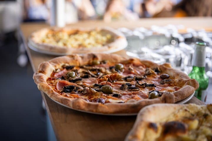 Stockholm Pizza Cruise - Explore Stockholm's Waterways