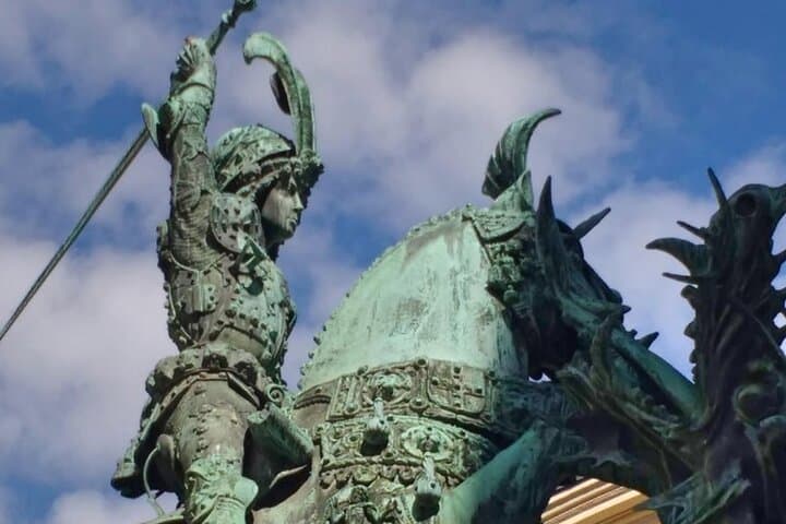 Gamla Stan Walking Tour (with optional Swedish Fika)