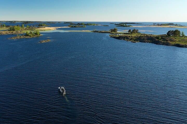 Private Guided Tour on Lake Vänern