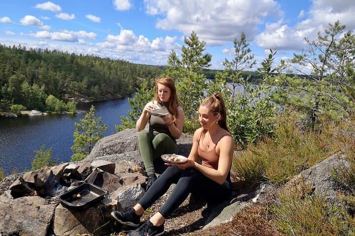 Stockholm: Nature Reserve Hiking Tour with Campfire Lunch