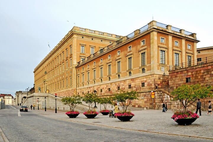 The Royal Palace/Dennis Jarvis/https://www.flickr.com/photos/archer10/4023726426