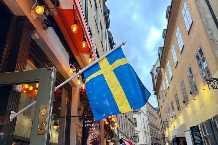 Stockholm Private Walking Food Tour with 7 Food Tastings