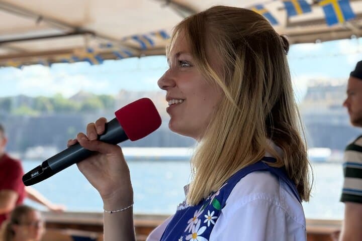 Stockholm: Archipelago Tour with live guide