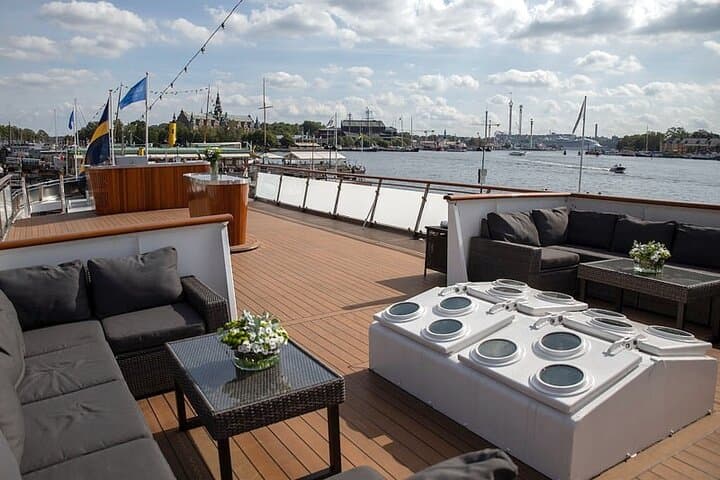 Stockholm Classic Yacht Archipelago Tour