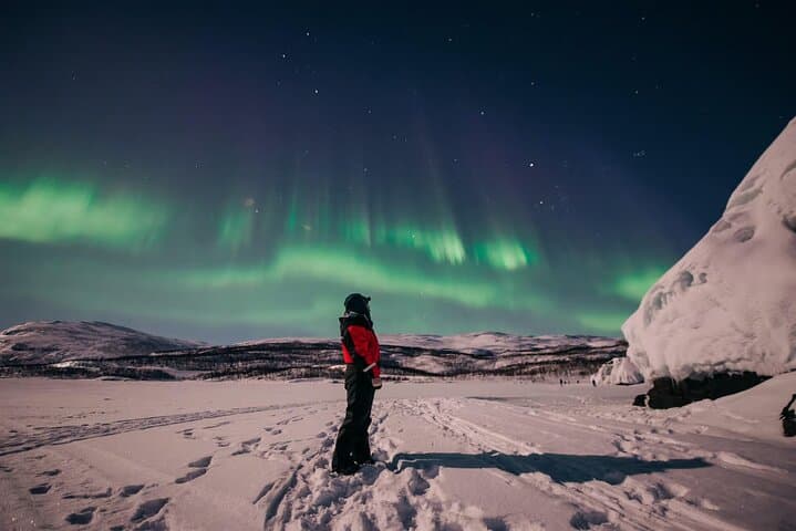 Aurora Car Chasing Tour with Photographer