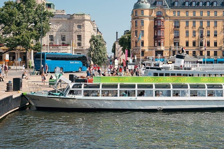 Stockholm Hop-On Hop-Off Sightseeing Cruise