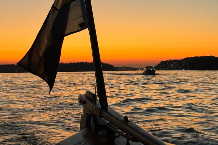Nature Escape by Classic Wooden Boat