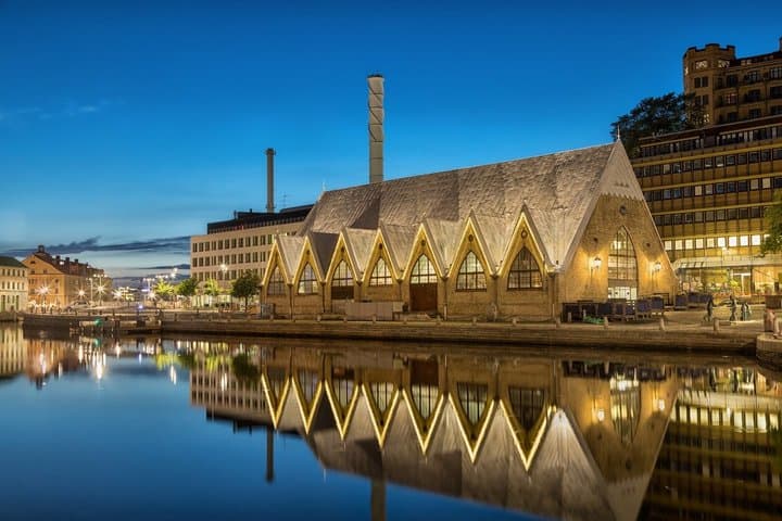 Private Shore Evening Cruise Tour on Göteborg’s Waterways