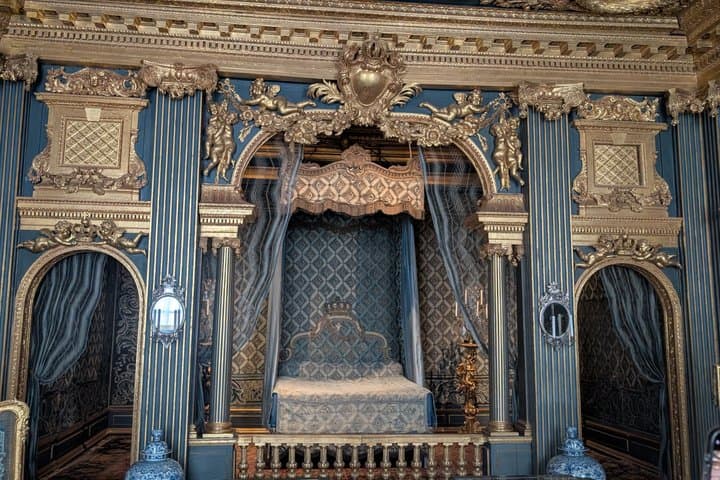 Royal Castles of Lake Malaren in Gripsholm and Drottningholm Tour