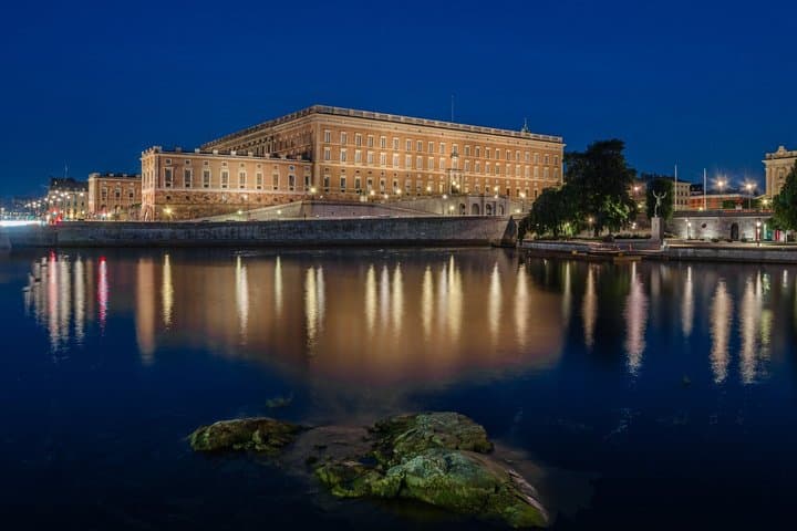 Stockholm Night Tour with Gamla Stan and City Hall