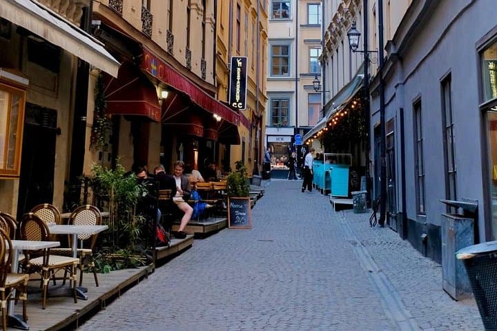 Walking tour Gamla Stan Discover the heart of Stockholm with us