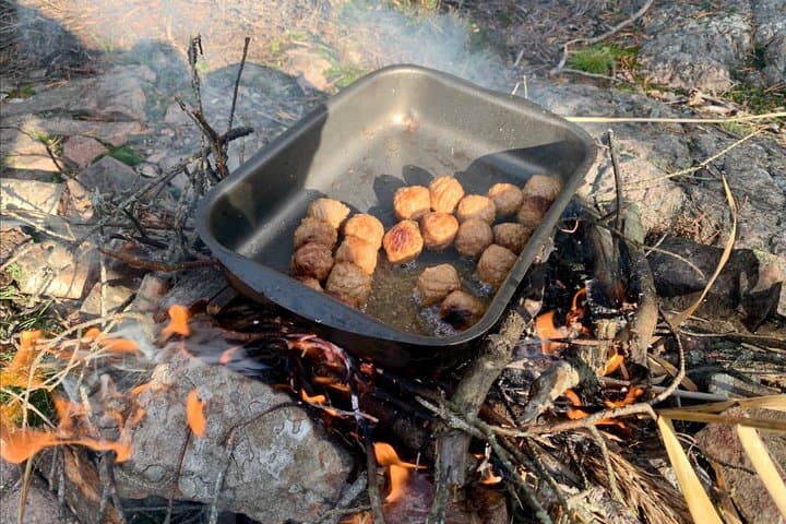 Stockholm: Nature Reserve Hiking Tour with Campfire Lunch