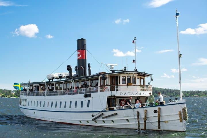 Stockholm Archipelago Cruise with Guide