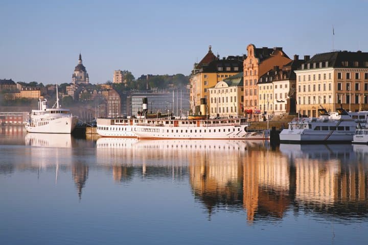 Stockholm Private Guided Walking Tour and Shared Boat Ride