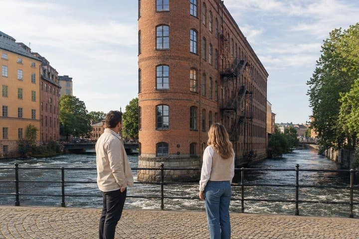 Norrköping: Self-Guided Scavenger Hunt & Walking Tour